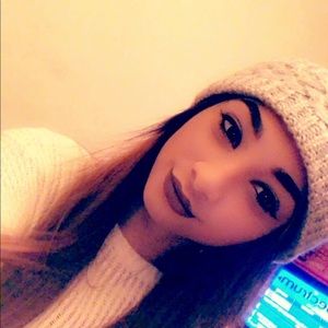 Meet your Posher, Ululani